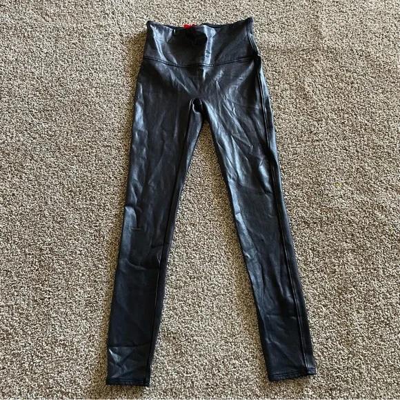 Spanx Faux Leather Leggings Women’s M Black Moto Shiny Textured Skinny 2437 - Picture 4 of 14